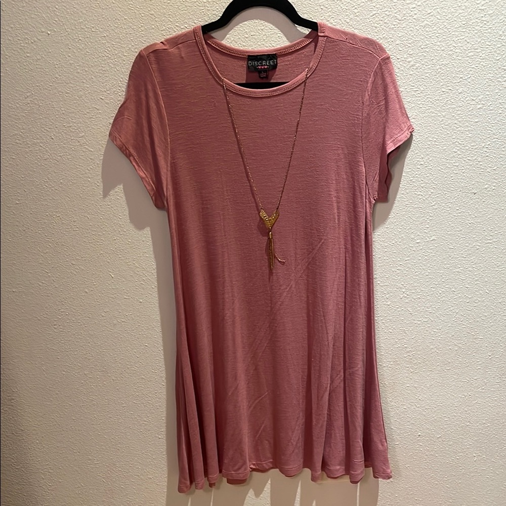 Discreet Pink Relaxed Tunic Top